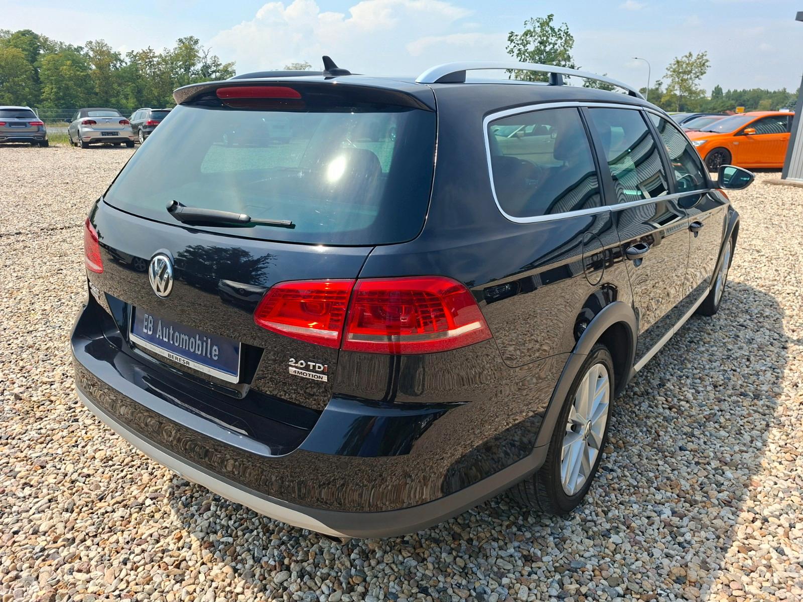 Volkswagen Passat Alltrack 2013 — photo 28