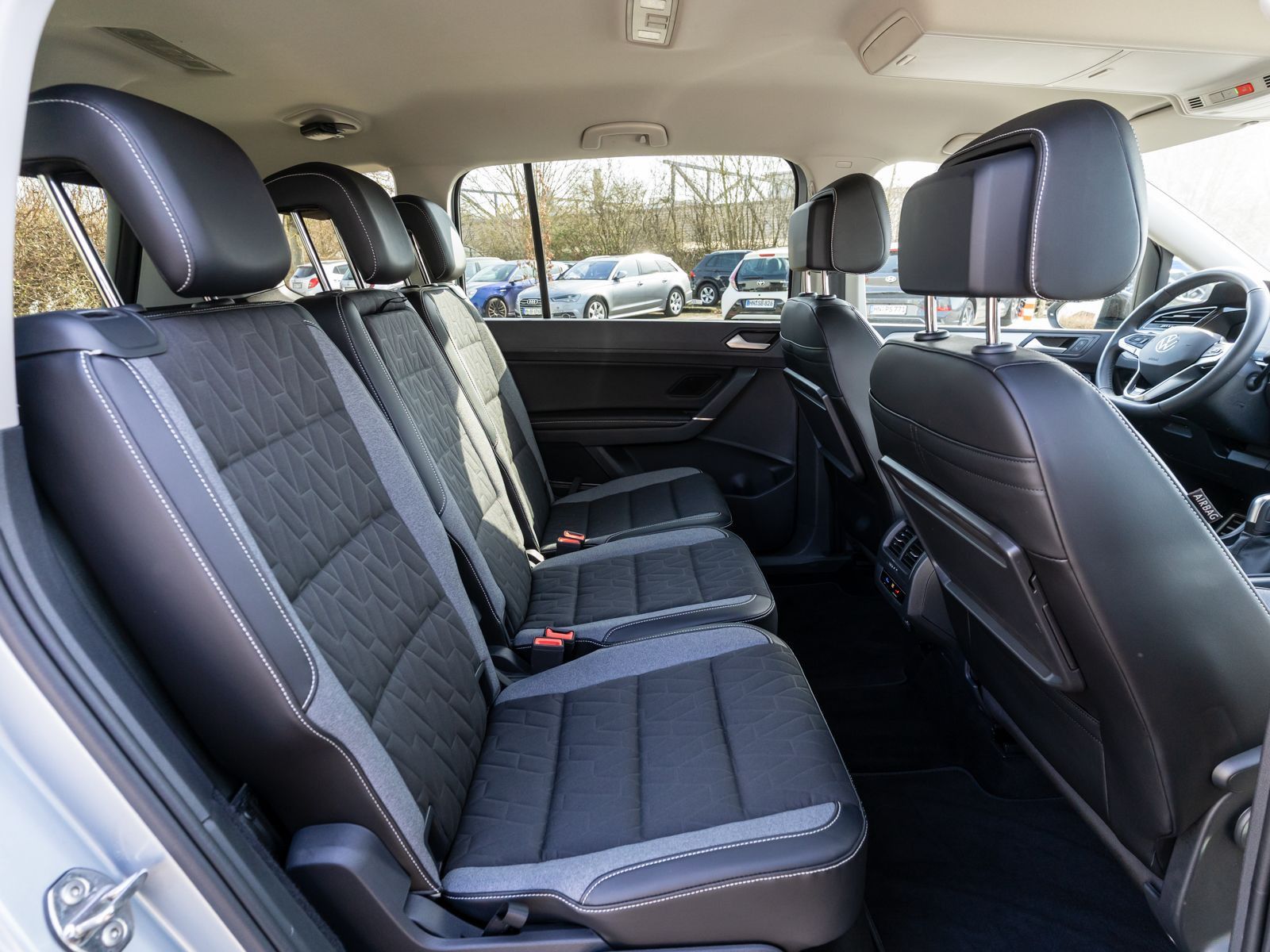 Volkswagen Touran - Bild 8