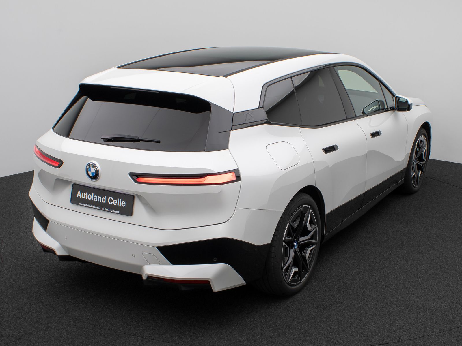 Fahrzeugabbildung BMW iX xD40 Sport SkyLounge 360°DAB H/K AHK 22Zoll
