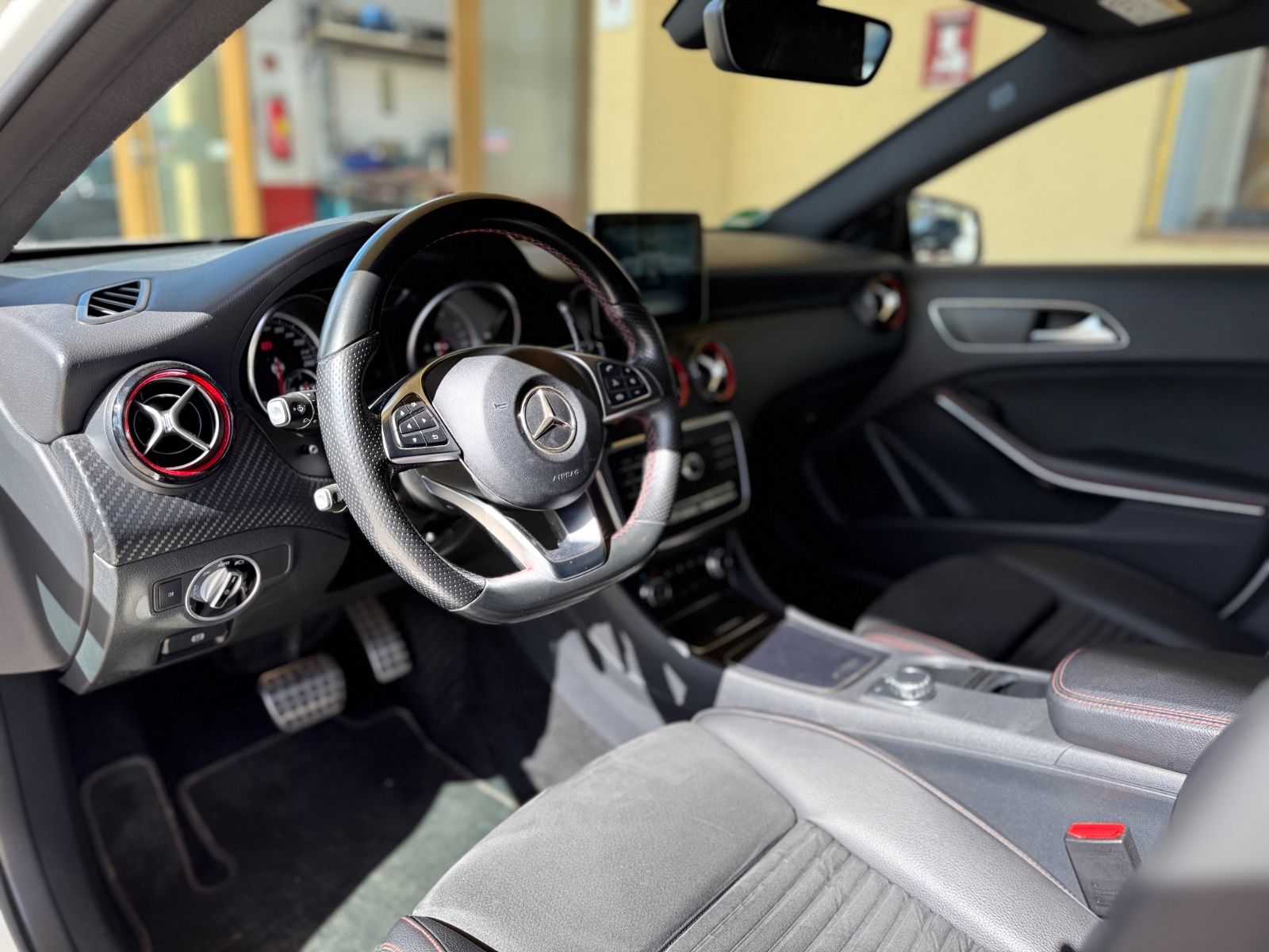 A250 Amg Sport Night|Navi|Led|218Ps