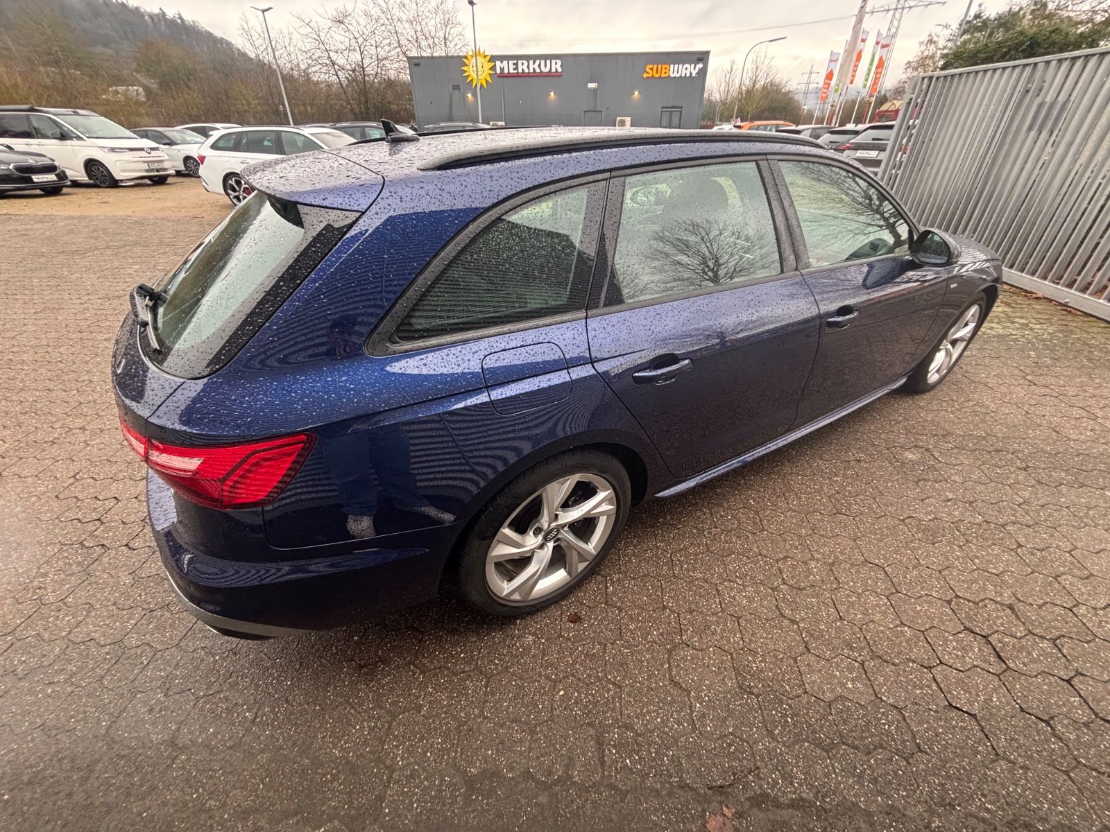 Fahrzeugabbildung Audi A4 Avant 35 TDI S line NAVI Carplay