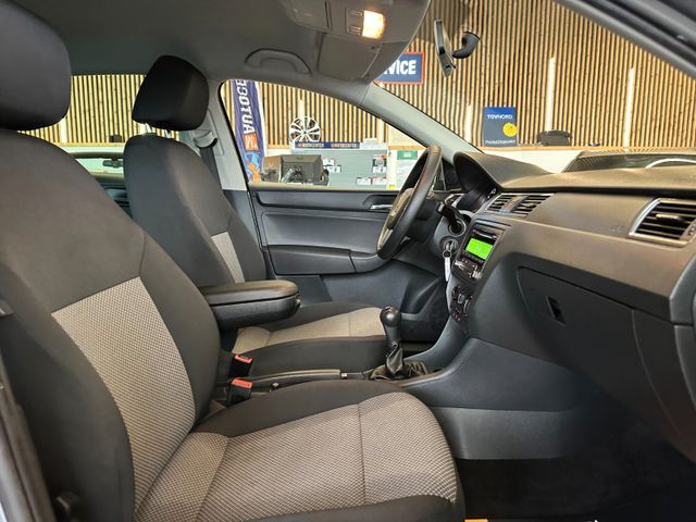 MYAUTOCENTER – Gebraucht- und Jahreswagen mit Werkstattservice in Pfaffenhofen Seat Toledo Reference *1. Hand*Klima*Radio*CD-Player*