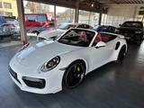 Porsche 991/911 .2 Turbo S *Cabrio*Burmester/ACC/1Hd BRD - Porsche 991 mit Benzin-Antrieb: Weiß, Cabrio