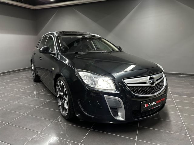 Opel InsigniaSports Tourer OPC 4x4/PANO/RECARO/LEDER/