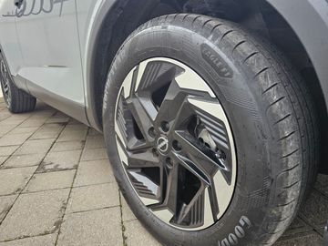 Nissan Qashqai - 4