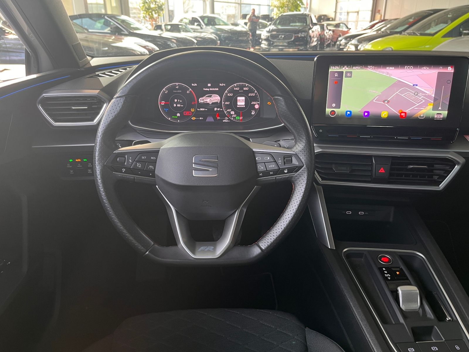 Fahrzeugabbildung SEAT Leon Sportstourer FR e-Hybrid LED NAVI ALU