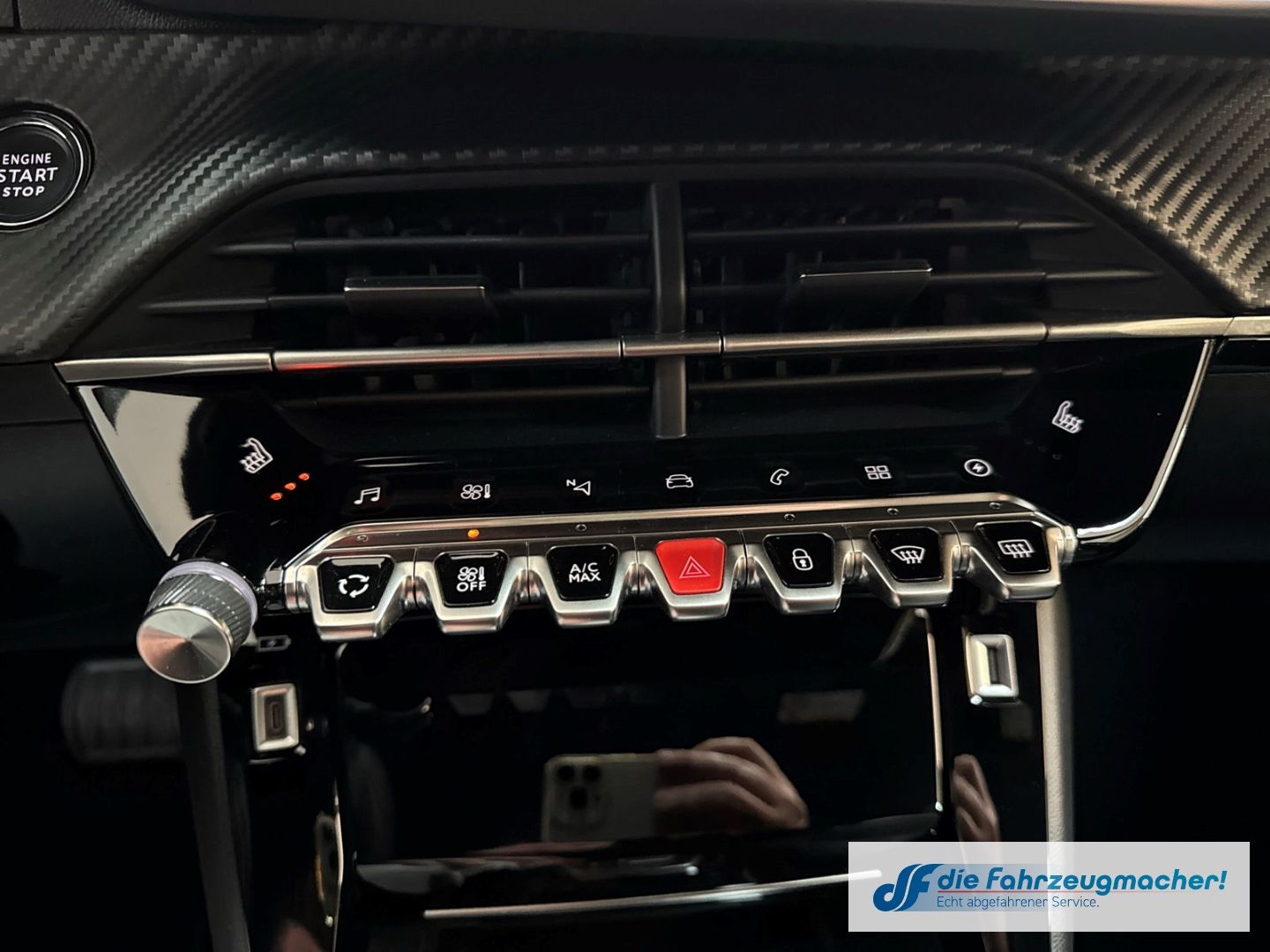 Fahrzeugabbildung Peugeot 2008 e- Allure Pack Navi LED Apple CarPlay Andro