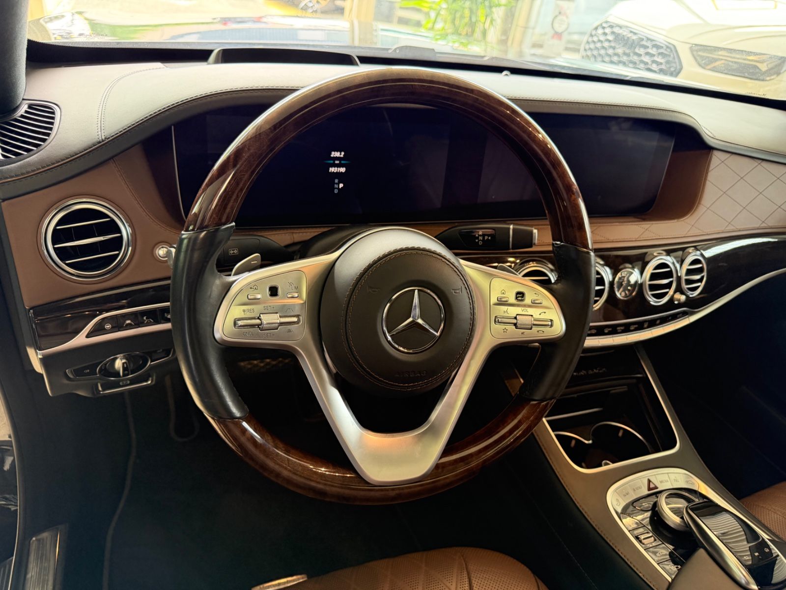 Fahrzeugabbildung Mercedes-Benz S 560 S Maybach Limousine 4Matic