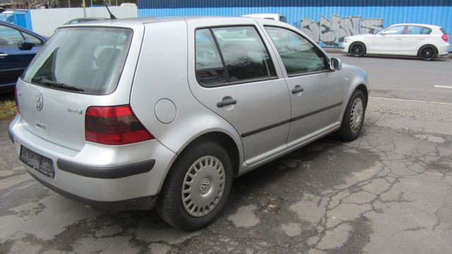 Volkswagen Golf--1.6 Mit klima-Elektr-fenster-schiebedach