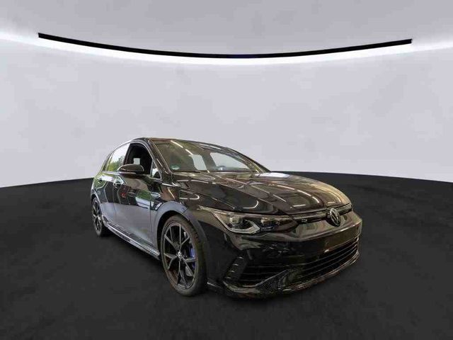 Golf VIII R 2.0 TSI DSG 4M BLACKSTYLE AKRA+PANO+