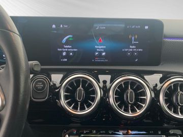 Mercedes A 250 - 12
