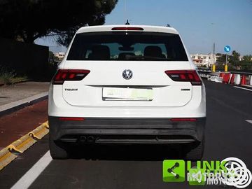 Volkswagen Tiguan - 8