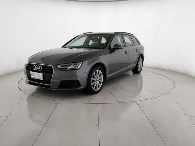 Audi A4 Avant 45 2.0 TFSI mHEV Business Quattro 