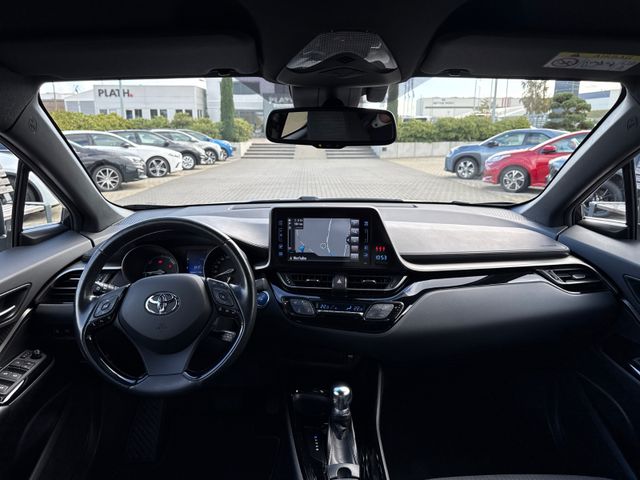 Toyota C-HR Hybrid Team D