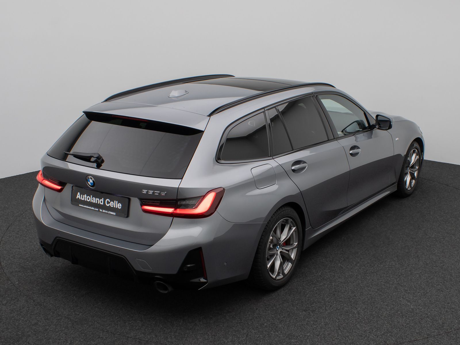 Fahrzeugabbildung BMW 330d M Sport Pro Panorama Kamera DAB H/K HUD