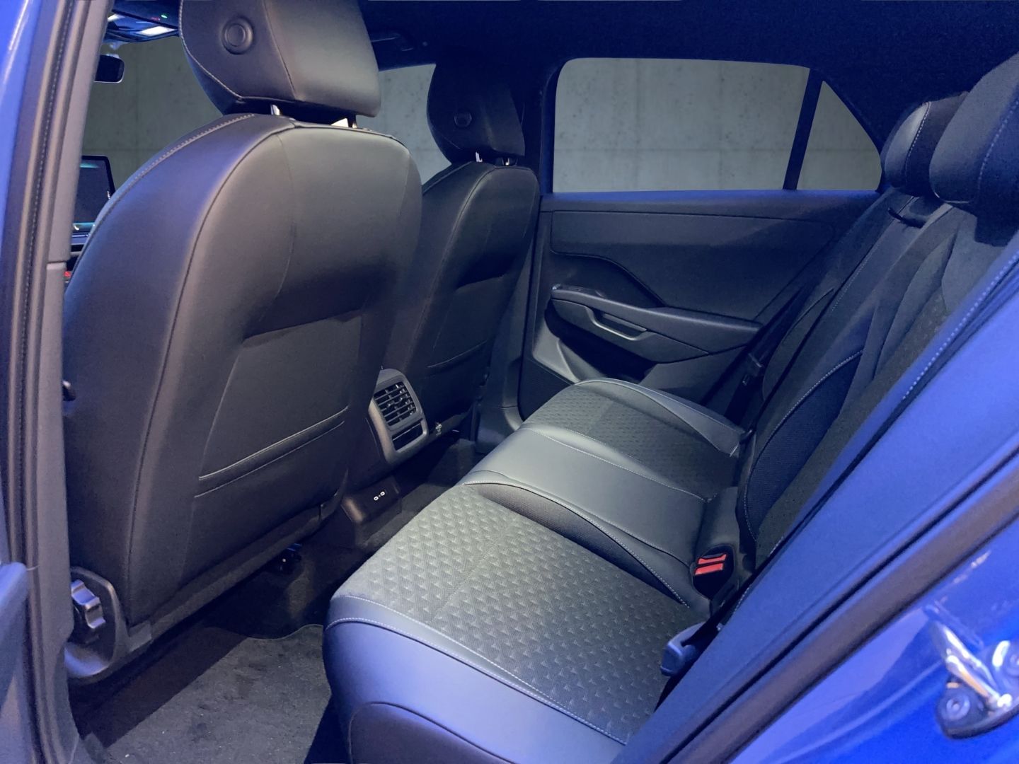 Volkswagen T-Roc - Bild 11