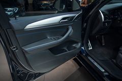 BMW X3 M40i*AHK*HU*PANO*H&K*360*LED BMW X3 M40i*AHK*HU*PANO*H&K*360*LED