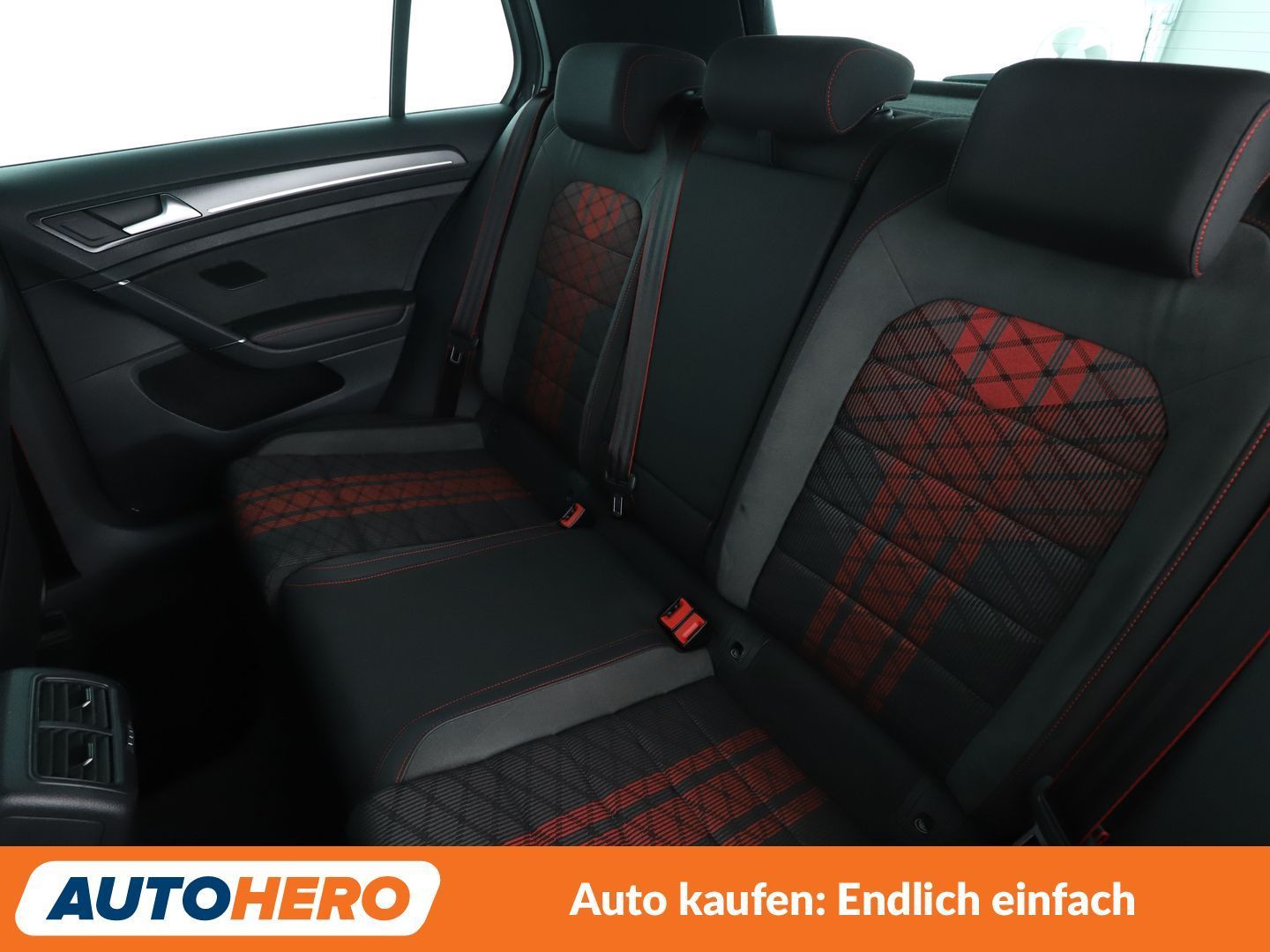 Volkswagen Golf VII 2.0 TSI GTI TCR Aut. NAVI LED PDC foto 14
