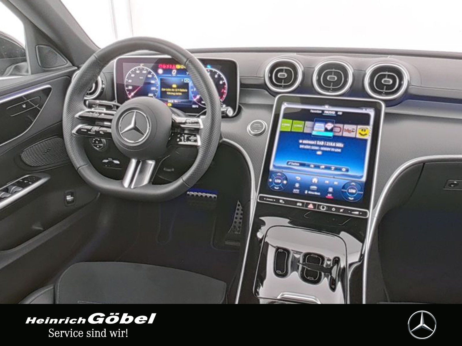 Fahrzeugabbildung Mercedes-Benz C 180 AMG+TOTWINKEL+LED+KAMERA+CARPLAY+LENKRADHZ