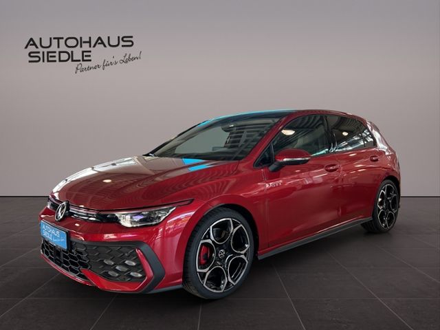 Volkswagen Golf VIII GTI 2.0 TSI DSG foto 2