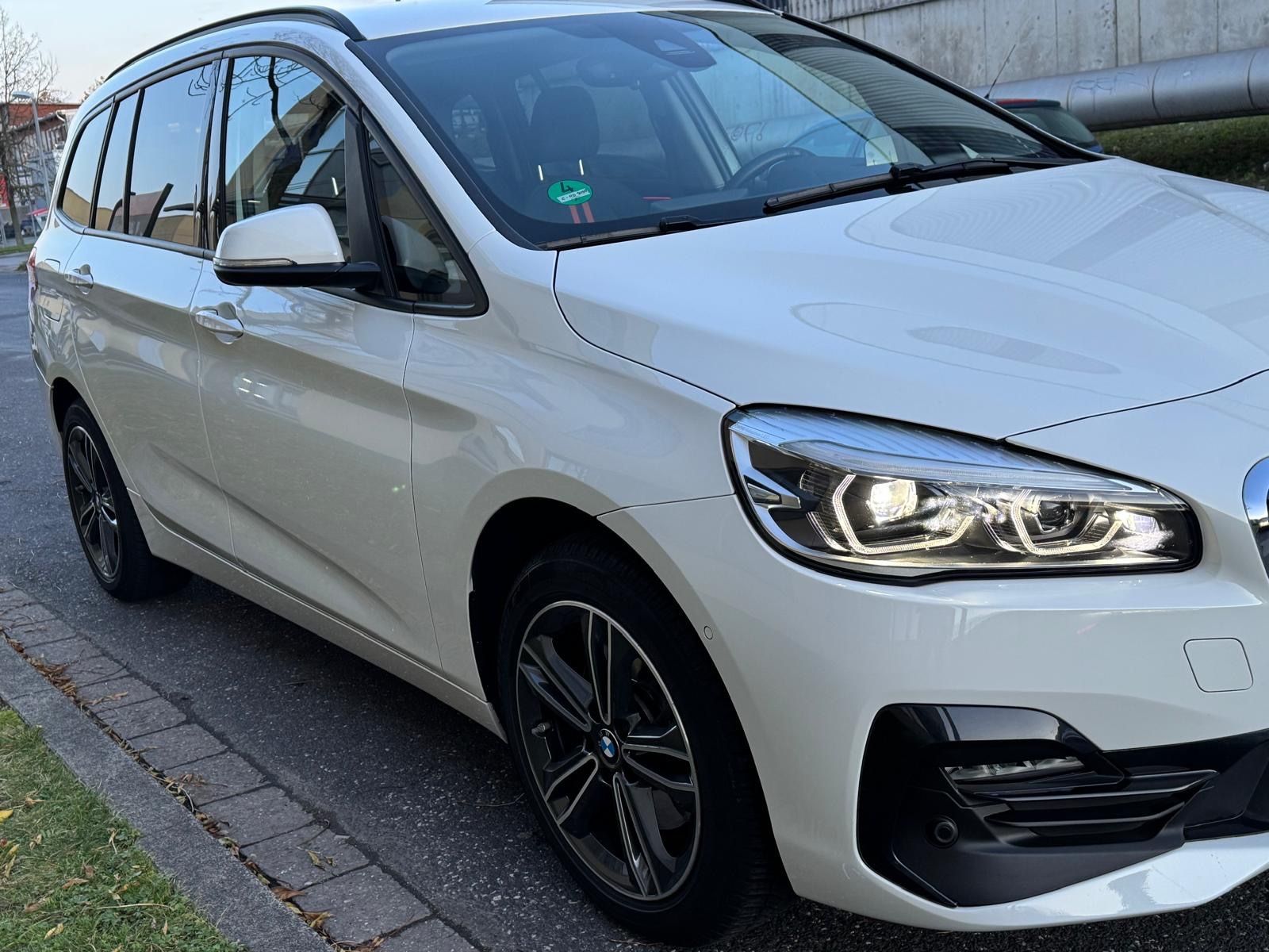 BMW 218i -