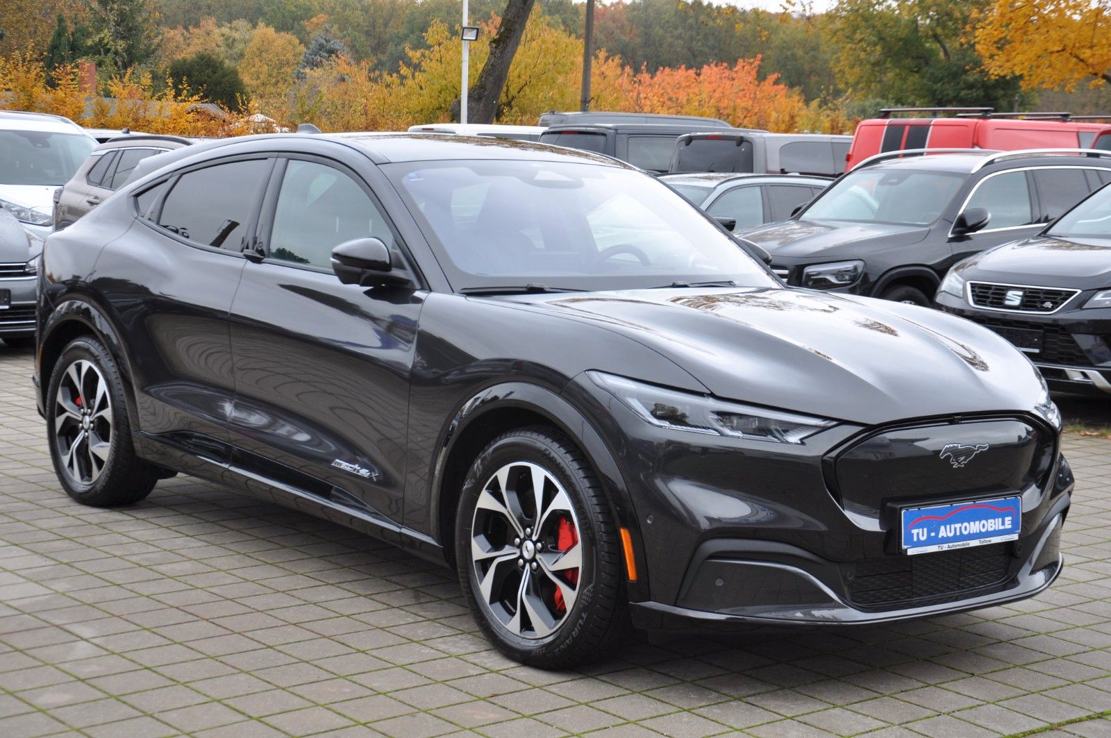 Ford Mustang Mach-E Premium AWD 99 kWh PANO-B&O SOUND imagem 3