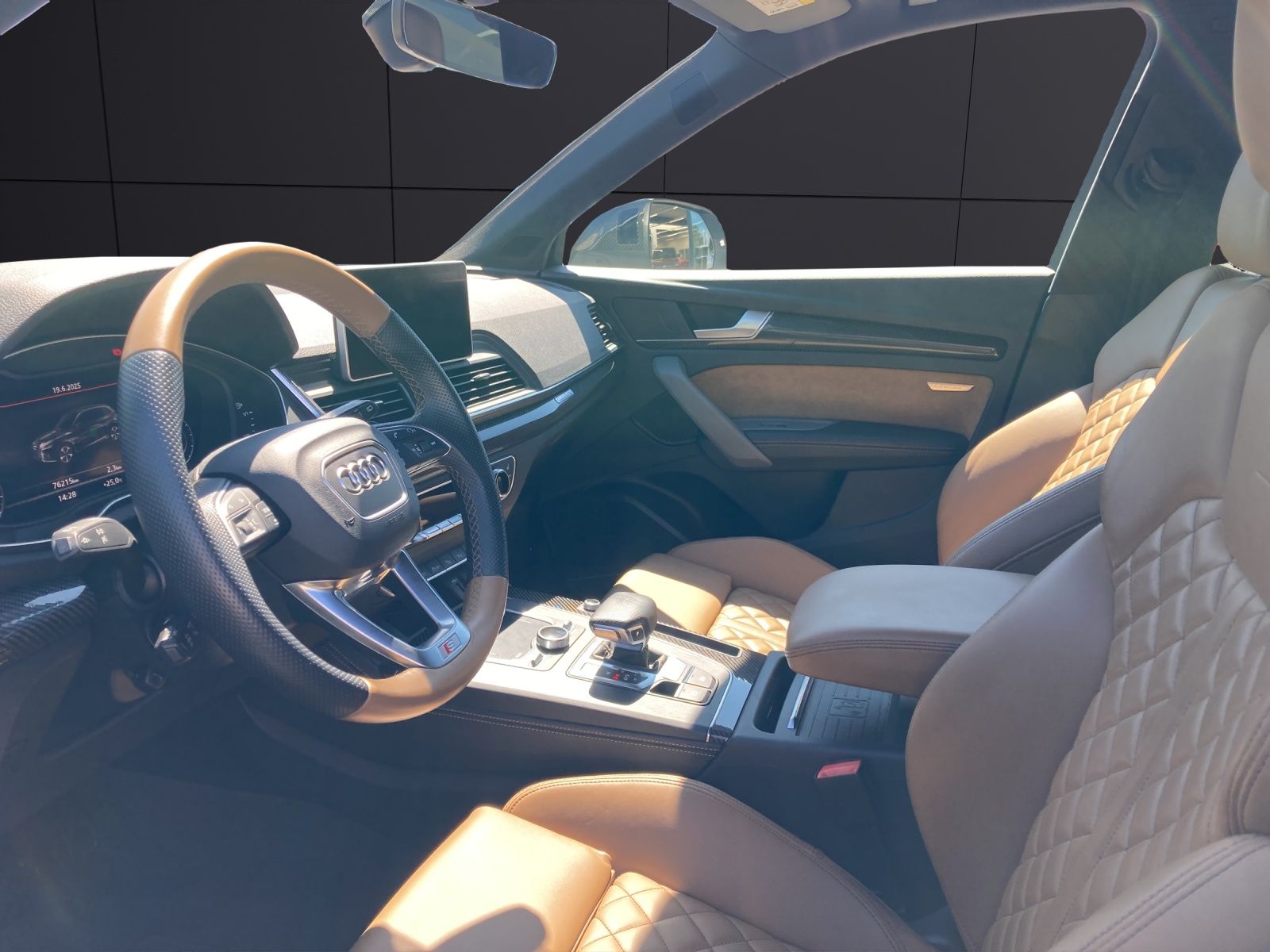 Fahrzeugabbildung Audi Q5 55 TFSI e quattro sport MATRIX HEAD UP PANO R