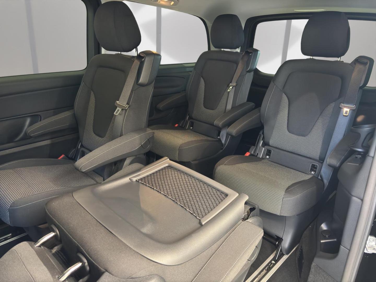 Mercedes-Benz V 250 d STYLE LANG DISTR+AHK+STDHZG+MULTIBE+360°