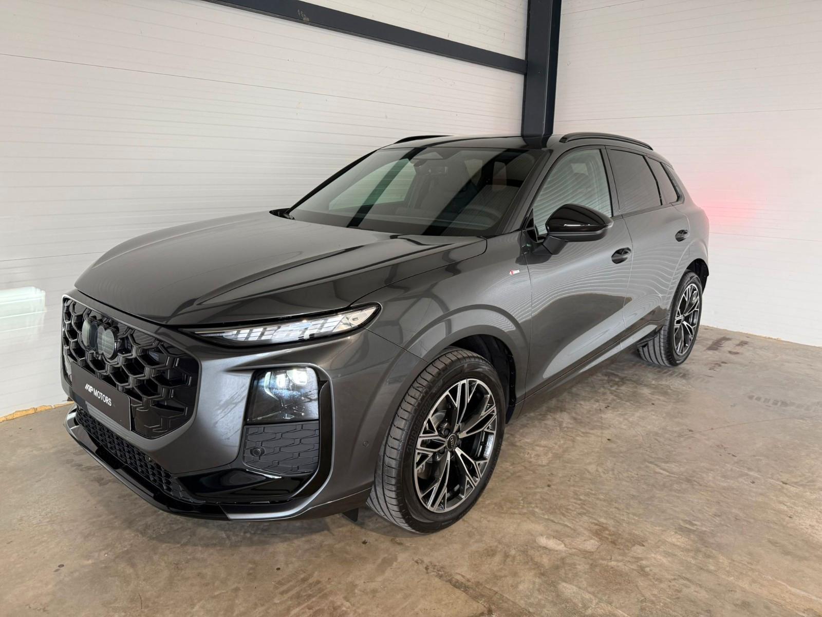 Audi Q3 TDI S-LINE / LED-PLUS / 19" / AHK / PANO