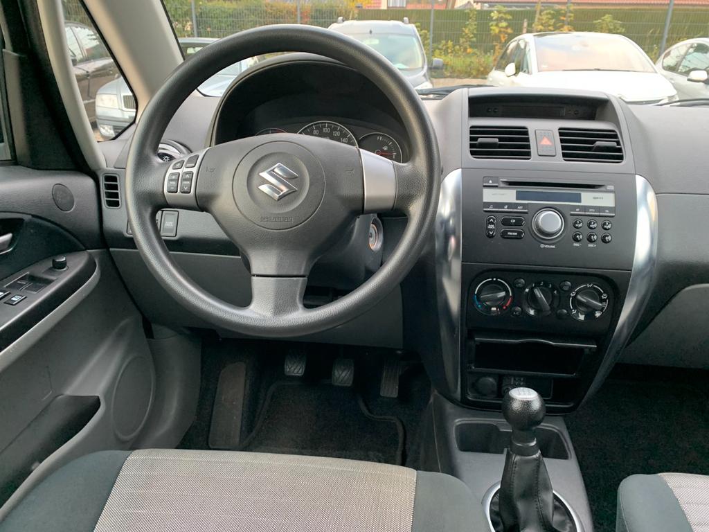 Suzuki SX4