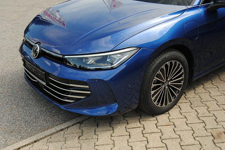 Volkswagen Passat 1.5 eHybrid DSG Elega.AHK.Navi-Max.HUD foto 5