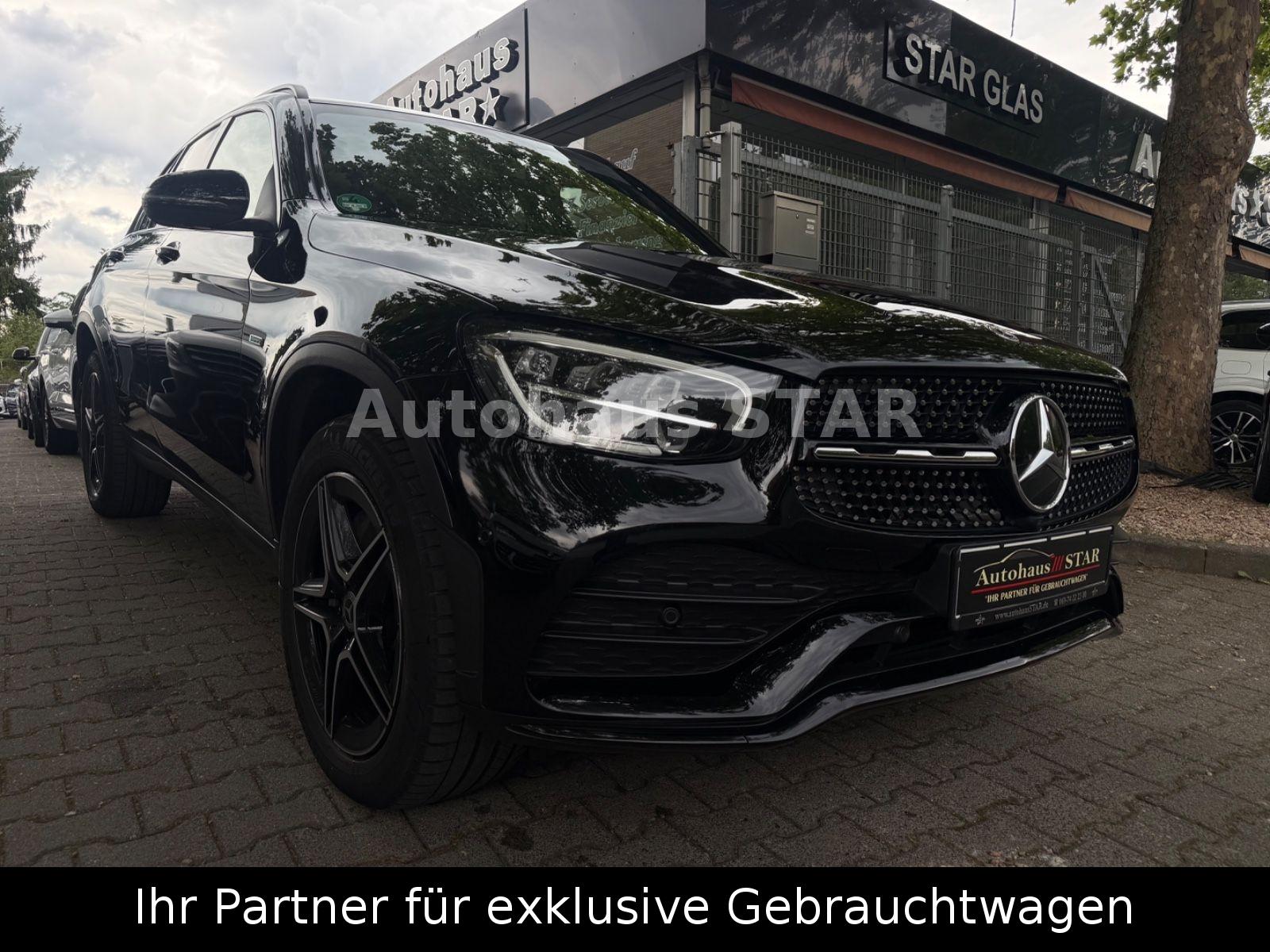 Mercedes-Benz GLC300 de 4Matic AMG / 360°KAMERA - ALCANTARA