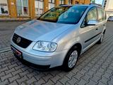 Volkswagen Touran 1.6*2.Hand*Klima*Tüv Neu* - gebrauchte VW Touran aus dem Jahr 2005