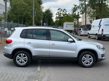 Volkswagen Tiguan - 4
