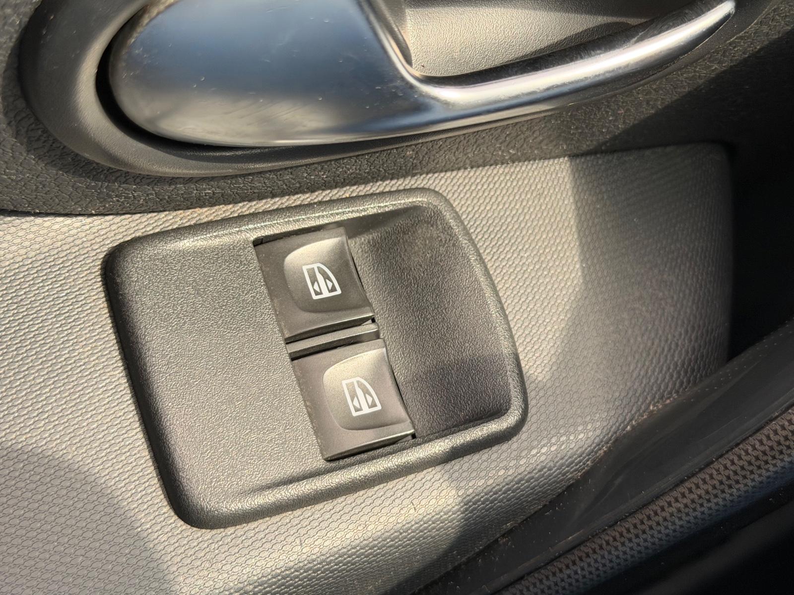 Dacia Sandero II Stepway Prestige*1-HD+S-HEFT+NAVI+CAM