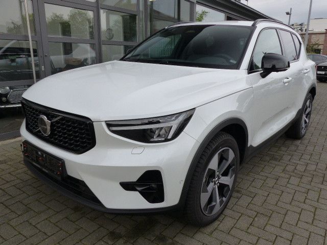 Volvo XC40 Plus Dark B3 Aut.EU6d*360°CAM*ALU 19*GOOGLE