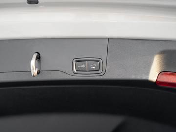صورة مصغرة 21 لـ 2025 Porsche TAYCAN