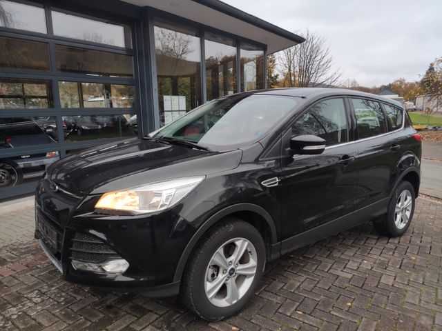 Ford Kuga Trend  Autom. / Allrad / nur 38.000 KM !!!