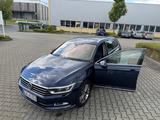 Volkswagen Passat Variant Highline DSG*NAVI*LED*VIRTUAL - Volkswagen Passat Variant in Bochum
