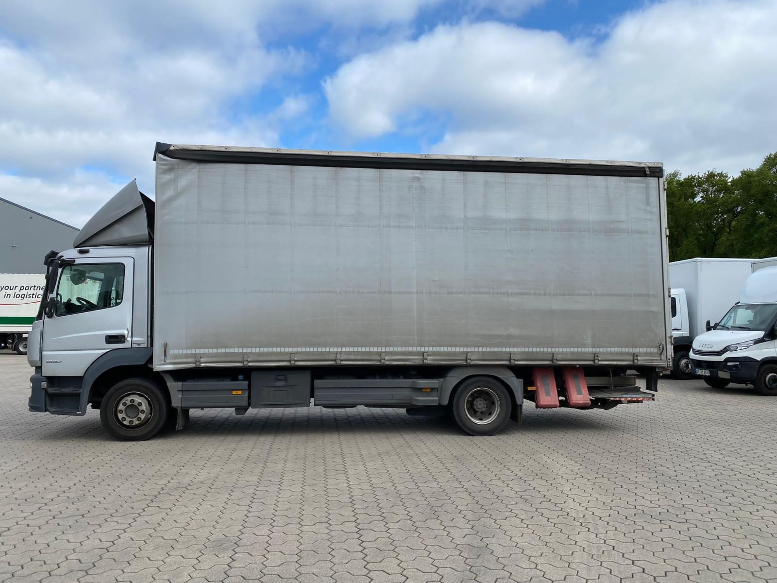 Mercedes-Benz 1230 Pritsche Plane Hebeb.