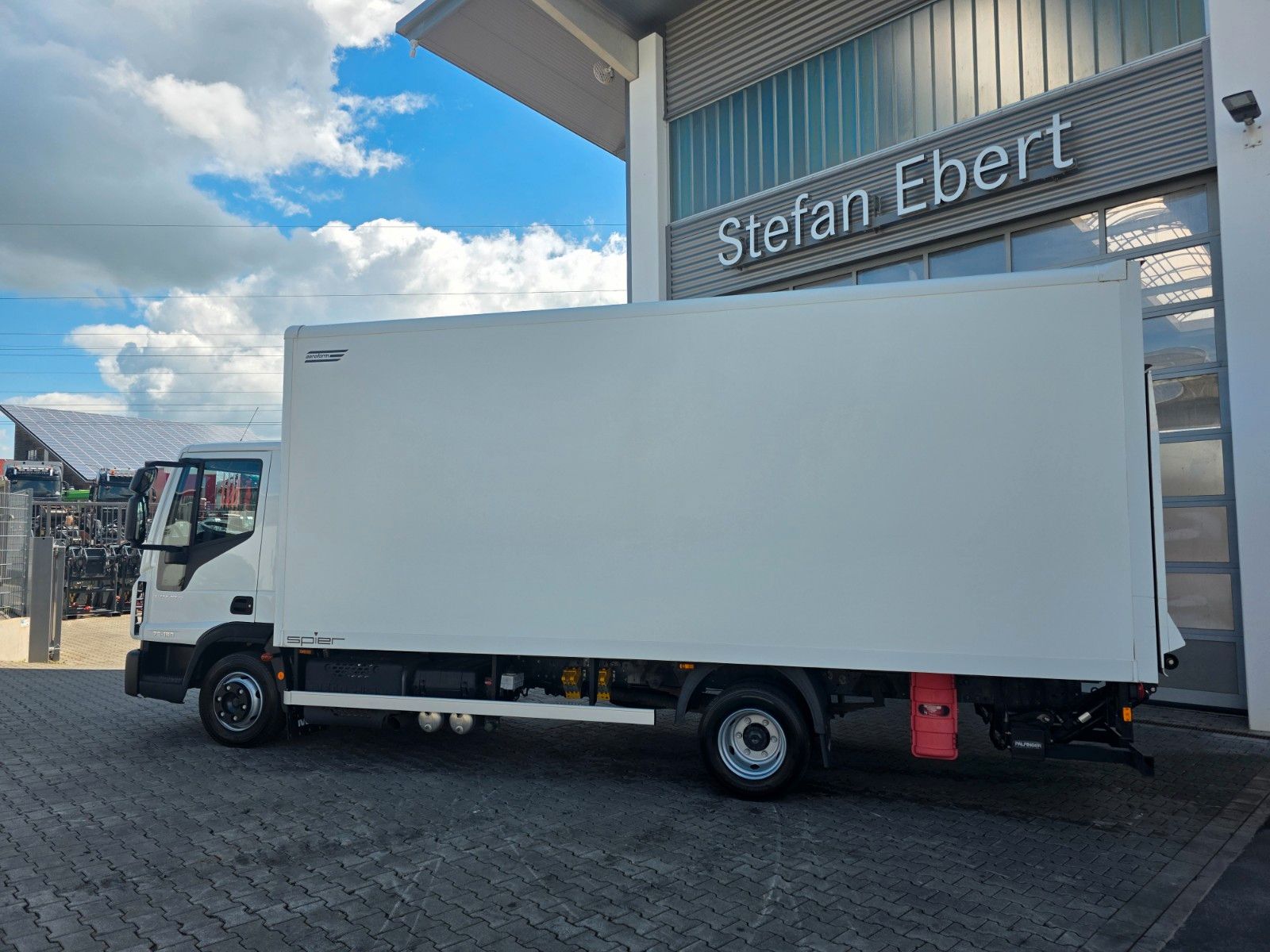 Fahrzeugabbildung Iveco Eurocargo ML75E16 LBW 1.000kg Klima Schalter