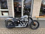 Harley-Davidson FXBB Softail Street Bob Jekill & Hyde - HARLEY-DAVIDSON SOFTAIL STREET BOB FXBB