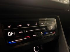 VW Tiguan ISOFIX LED KLIMAAUTO DAB LENK+SITZHZG
