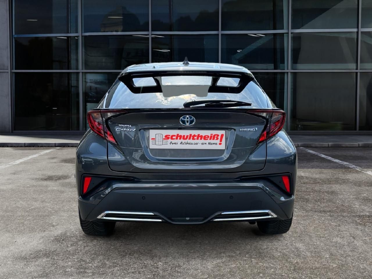 Fahrzeugabbildung Toyota C-HR Hybrid Team D