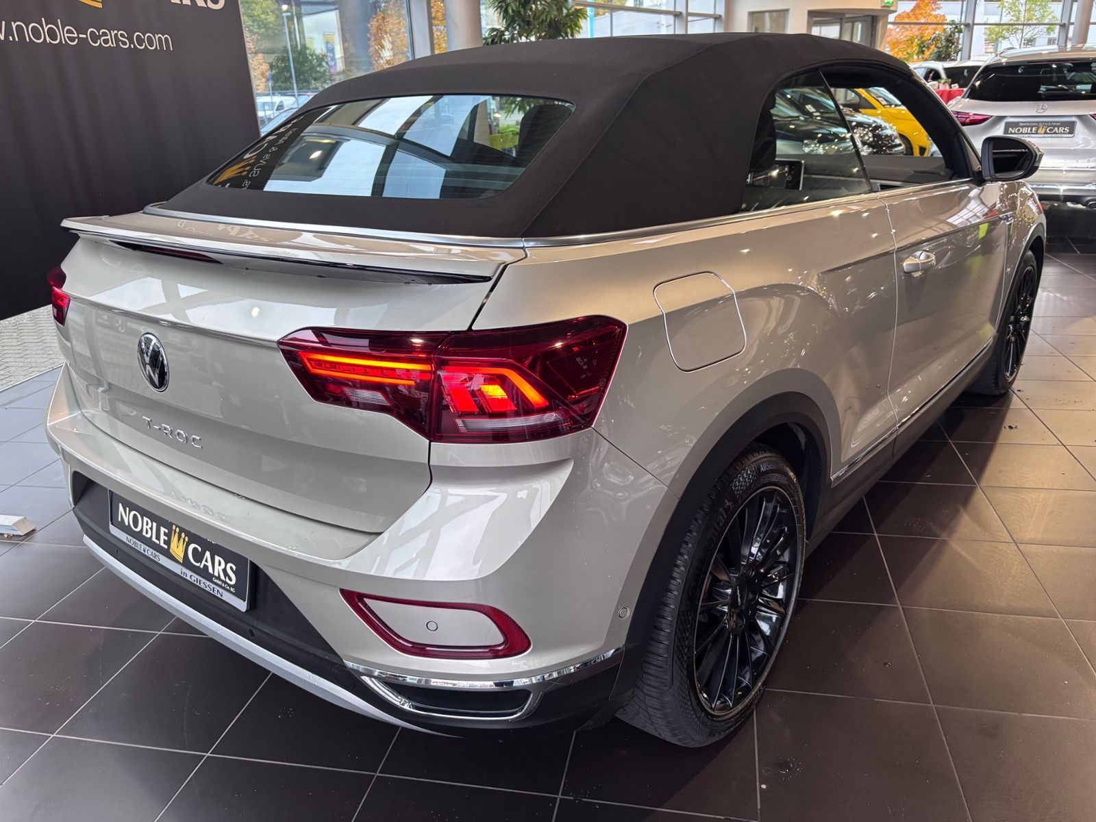 Fahrzeugabbildung Volkswagen T-Roc Cabriolet Move RFK LED NAVI ALU