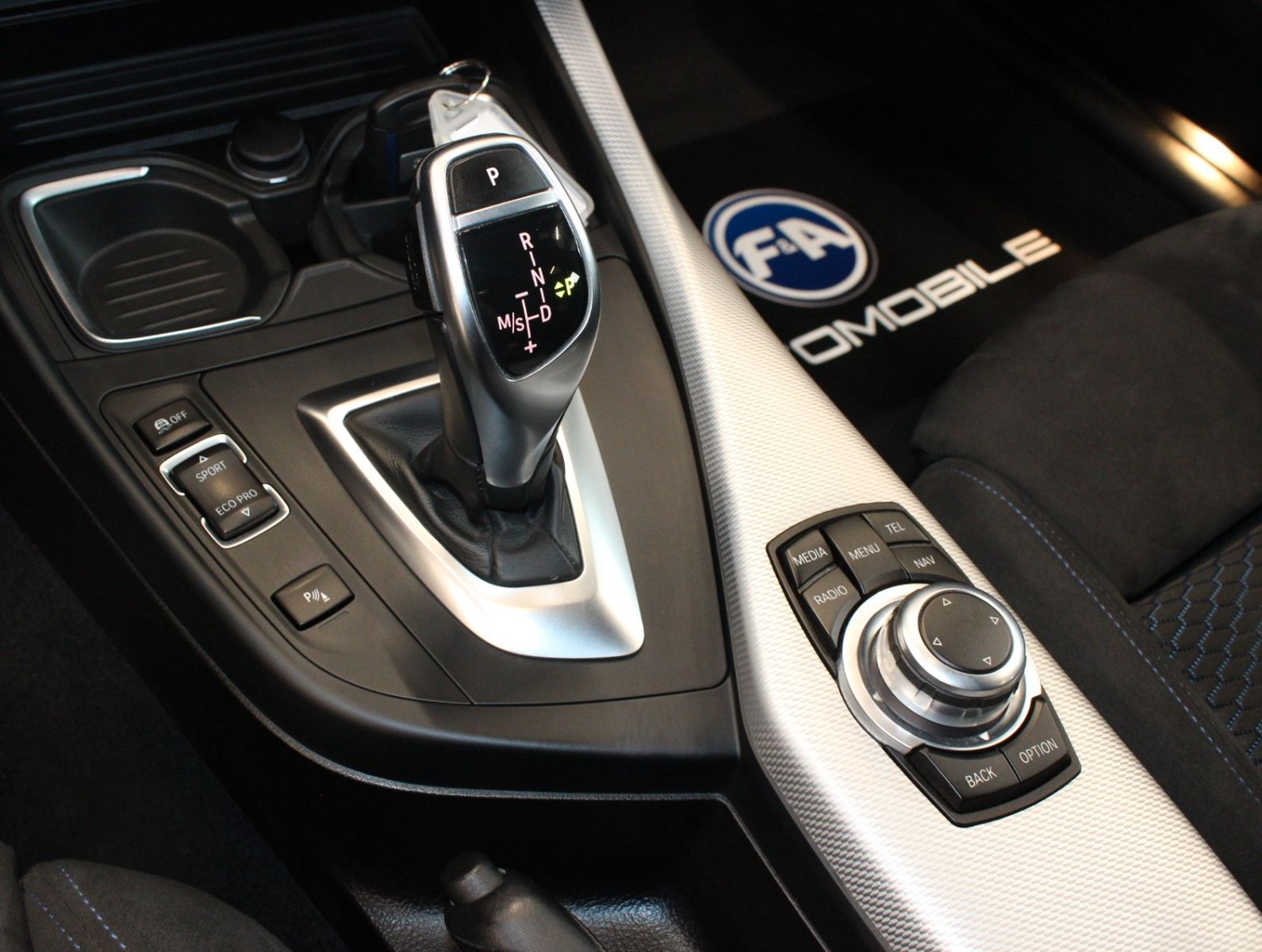 Fahrzeugabbildung BMW M135 i xDrive 2.Hand*LED*MWST*Top Zustand