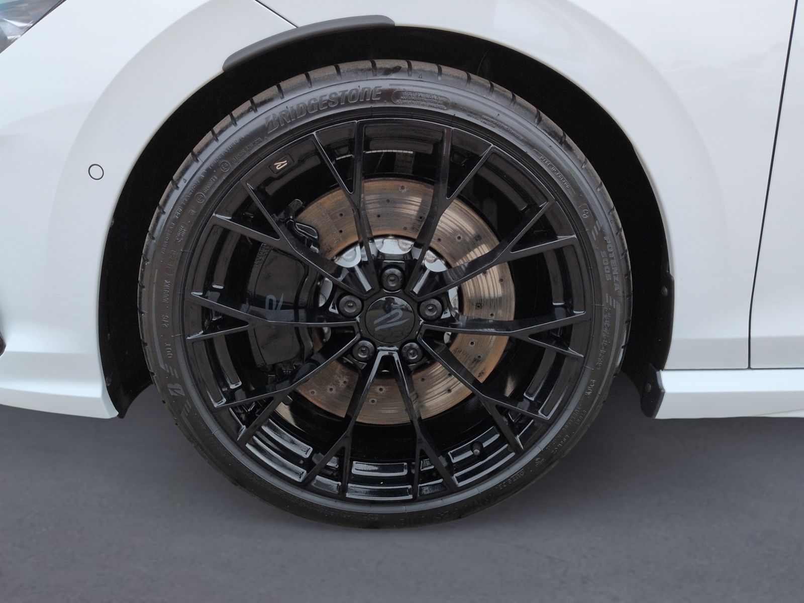 Golf R BLACK EDITION  AKRA+PANO+DCC+H&K+MATRIX+