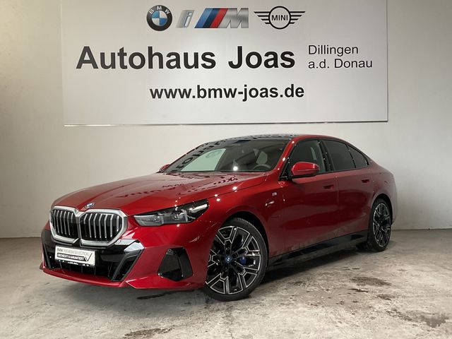 BMW 530e xDrive M Sportpaket, Panorama Glasdach, akt