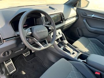 Fahrzeugverkauf 7 Skoda Karoq Sportline 1.5 Matrix+AHK+Panodach+Kamera
