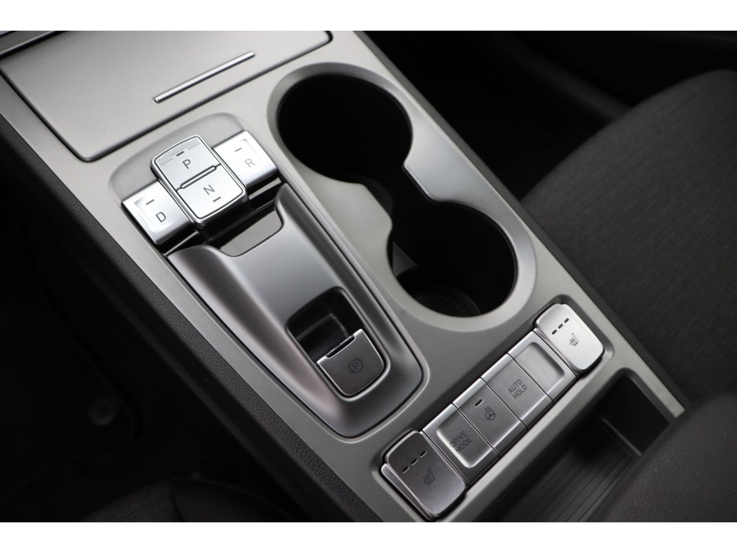 Fahrzeugabbildung Hyundai KONA Elektro Trend 2WD Totwinkelass ACC